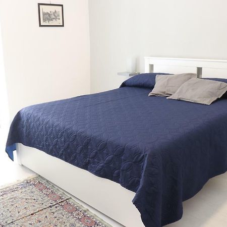 A Tre Passi Dal Duomo Appartement Napels Buitenkant foto