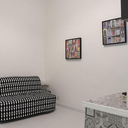 A Tre Passi Dal Duomo Appartement Napels Buitenkant foto
