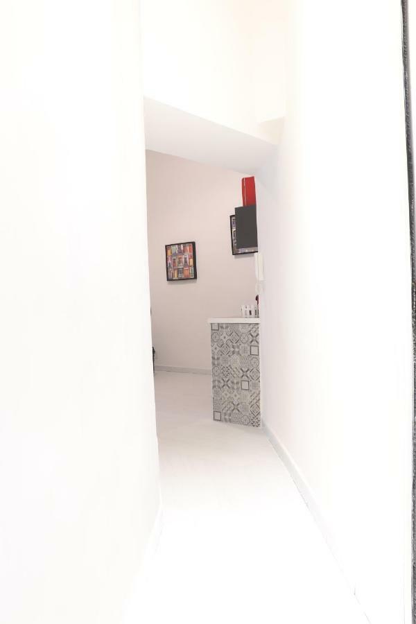 A Tre Passi Dal Duomo Appartement Napels Buitenkant foto