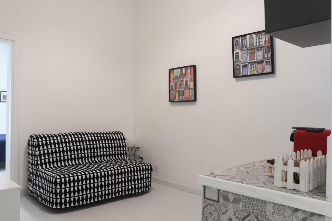 A Tre Passi Dal Duomo Appartement Napels Buitenkant foto